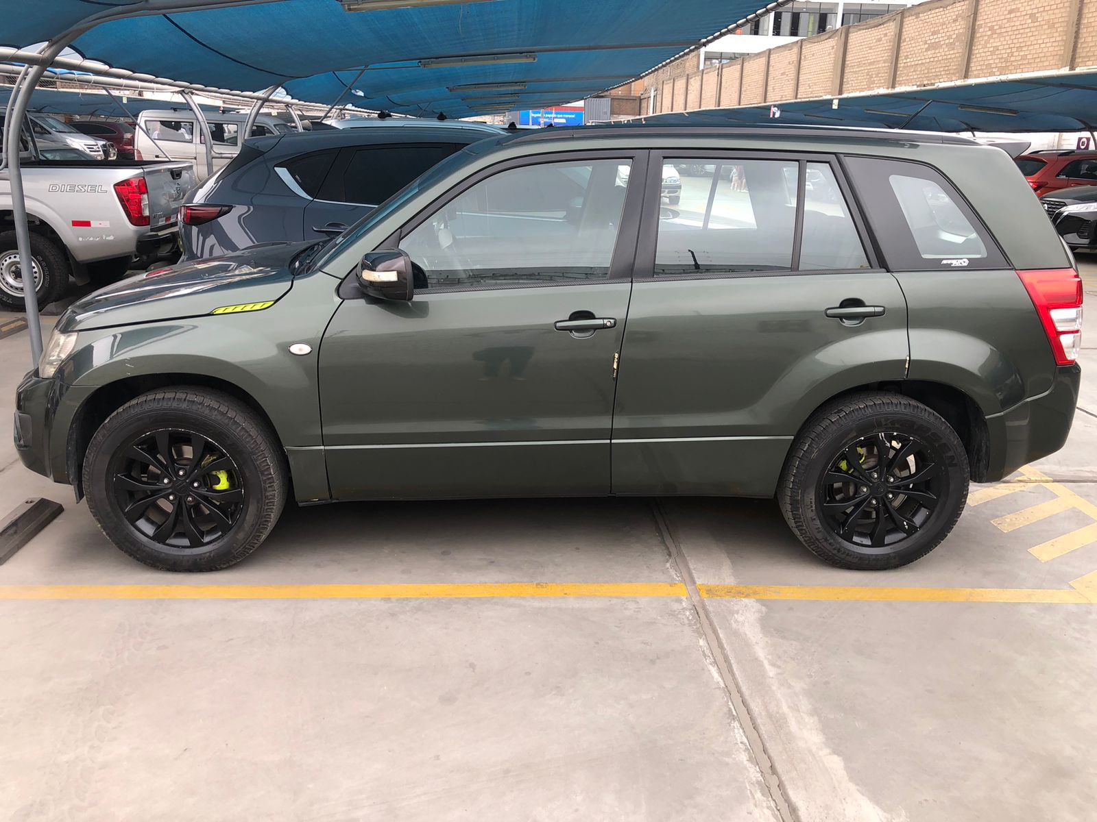 Suzuki Grand Nomade 2016