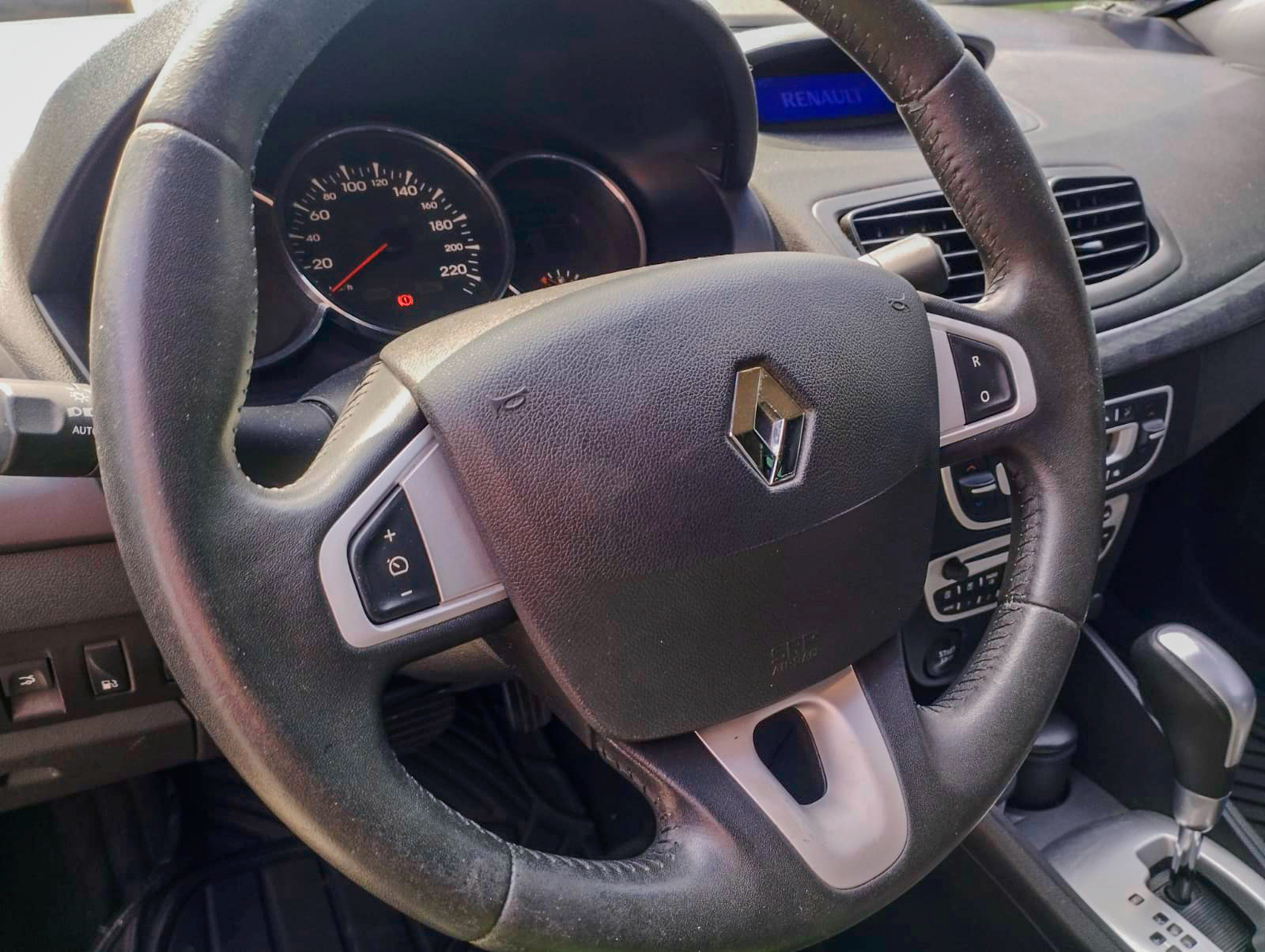 Renault Fluence 2012