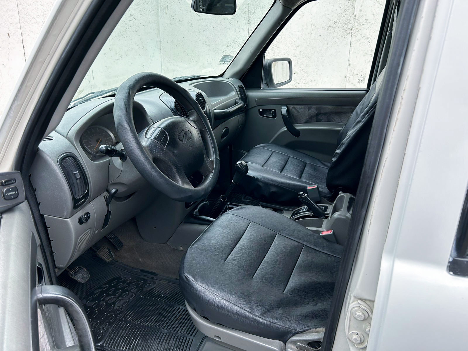 Mahindra Pick Up Doble Cabina 2010