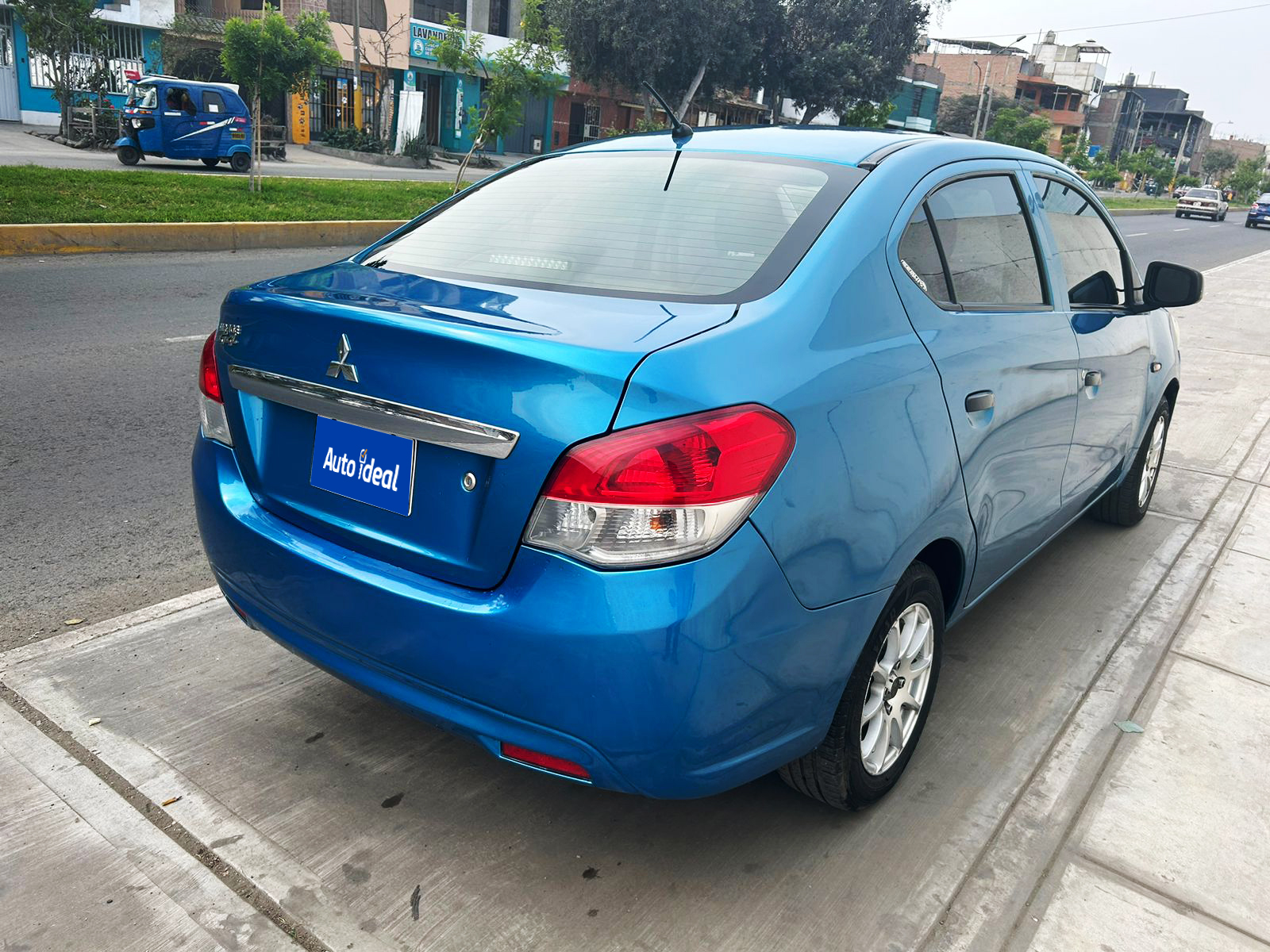 Mitsubishi Mirage G4 2014